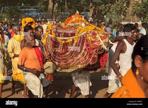 Bastar dussehra hi-res stock photography and images - Alamy