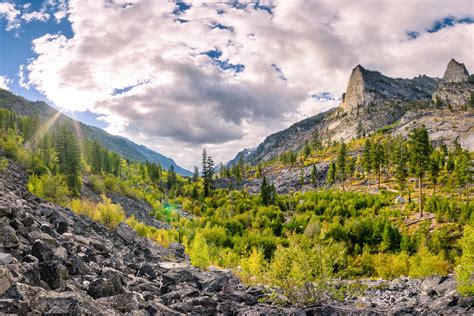 Autumn arrives in Blodgett Canyon of the Bitterroot Mountains, Montana ...