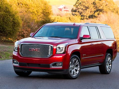 GMC Yukon 2017, el imponente buque insignia de la marca - Autocosmos.com