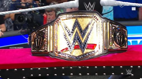 New Undisputed WWE Universal championship belt revealed | Page 2 ...