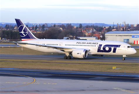 LOT Polish Airlines expands long-haul fleet with 3 Boeing 787-9 ...