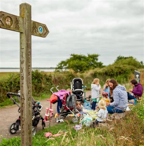 Wales Coast Path guide | Top tips for your walk | Visit Wales