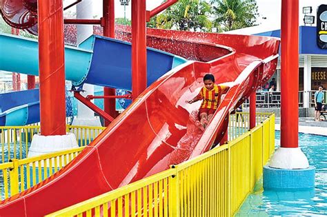 Jerudong Park Version 2014: Waterpark Opens