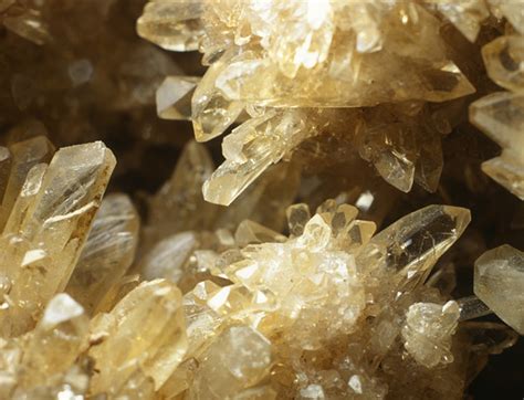 baryte crystals | Yellow, prismatic baryte crystals (up to 7… | Flickr