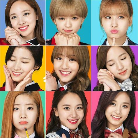 UPDATE] : ... TWICE's members for Scolooks . . . . . Just like TT 샤샤샤 ...