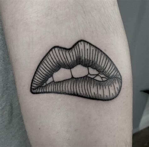 35 Most Impressive Mouth, Lip, and Kiss Tattoos - TattooBlend