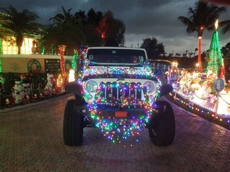 Have you ever decorated your Jeep for a Christmas Parade?! - Jeep ...