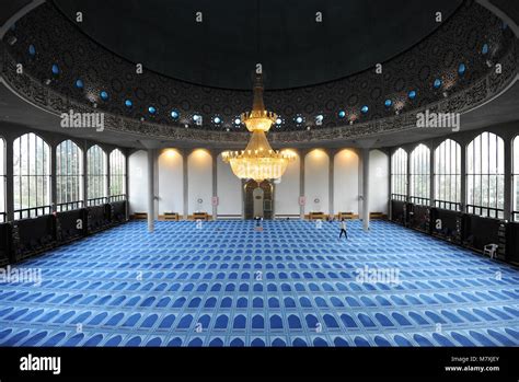 A view of the prayer hall at London Central Mosque in Regent's Park ...