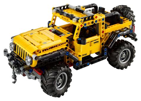 Brickfinder - LEGO Technic Jeep Wrangler (42122) First Look!