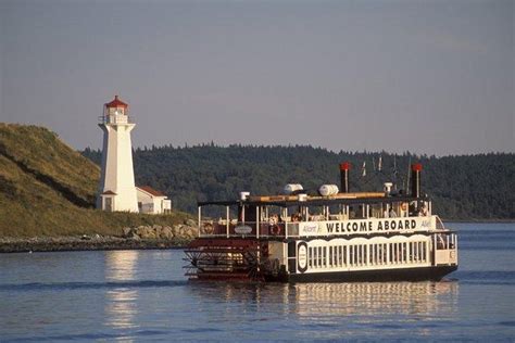 Halifax Dinner Cruise: Triphobo