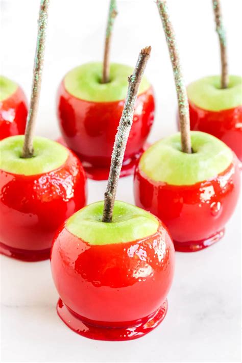 THE BEST Easy Homemade Candy Apples - Fresh Coast Eats