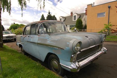 OLD PARKED CARS.: 1958 Vauxhall Victor Super.