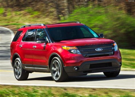 2013 Ford Explorer: Oil Type, Capacity, Change Intervals