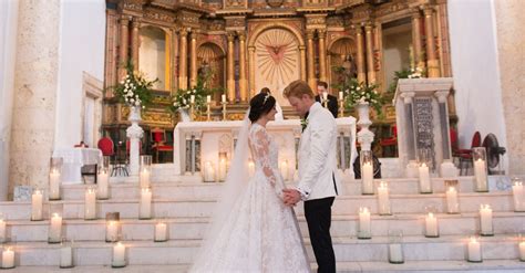 9 Catholic Wedding Traditions You Need to Know in 2021 | Wedding church ...