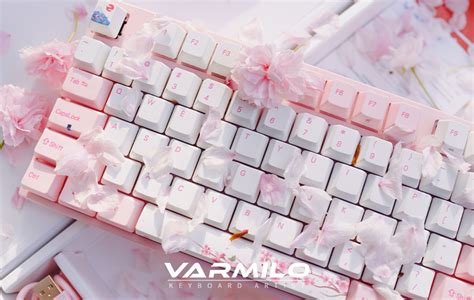 Sakura themed Custom Mechanical Keyboard - ayanawebzine.com