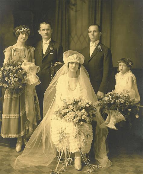 50 Fascinating Vintage Wedding Photos From the Roaring 20s ~ Vintage ...