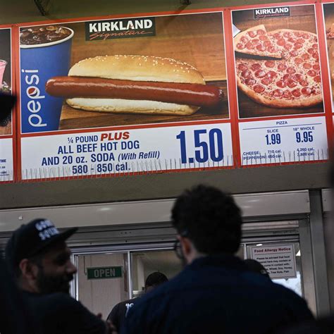 The $1.50 Costco Hot Dog Combo That Defies Inflation - WSJ