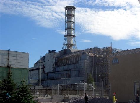 Chernobyl Nuclear Power Plant sarcophagus - Wikipedia