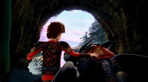 Hiccup, Toothless and the Bewilderbeast egg. #racetotheedge