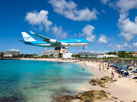 Tourist Dies After Being Hit by Jet Blast at St. Maarten's Maho Beach ...