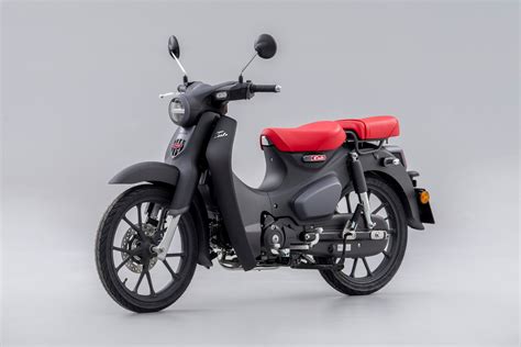 2022 Honda Super Cub 125 Boosts Power and Efficiency, Keeping Its ...