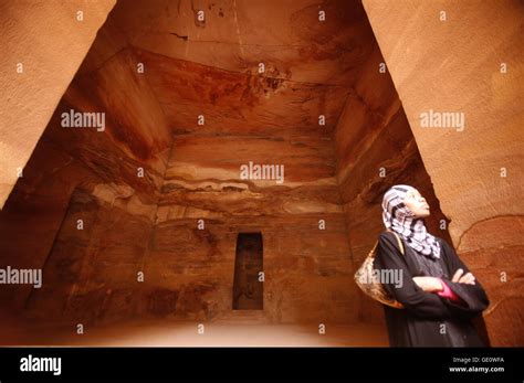 Petra inside al khazneh treasury hi-res stock photography and images ...