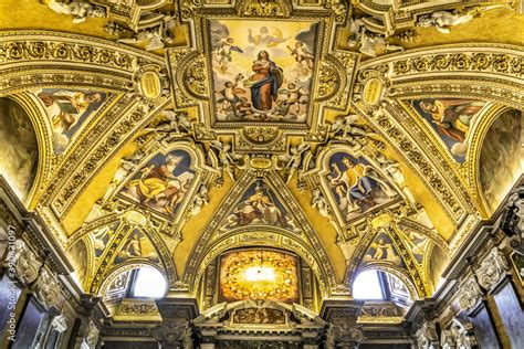 Interior of Saint Mary Major Basilica (Basilica di Santa Maria Maggiore ...