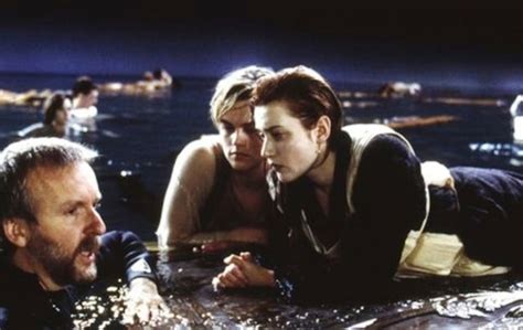 'Titanic' director tweaks the sky