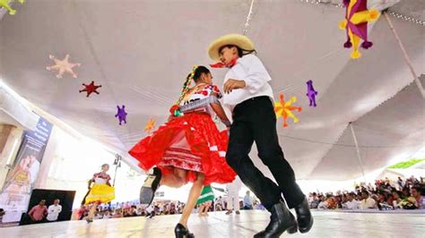 Es momento de aprender a bailar huapango hidalguense | La Silla Rota