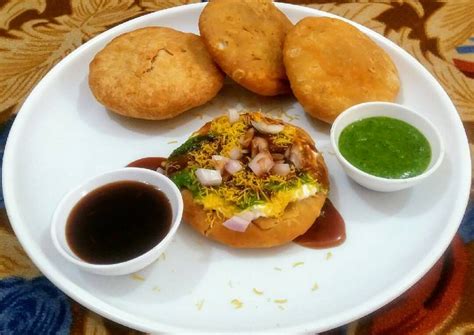 Indian Khasta Kachori | FriendsEAT