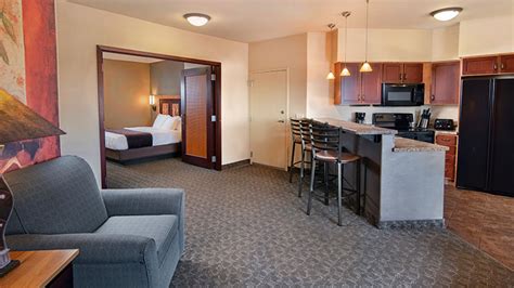 2 Bedroom Kitchen Living Room Suite | Ohio | Kalahari Resorts & Conventions