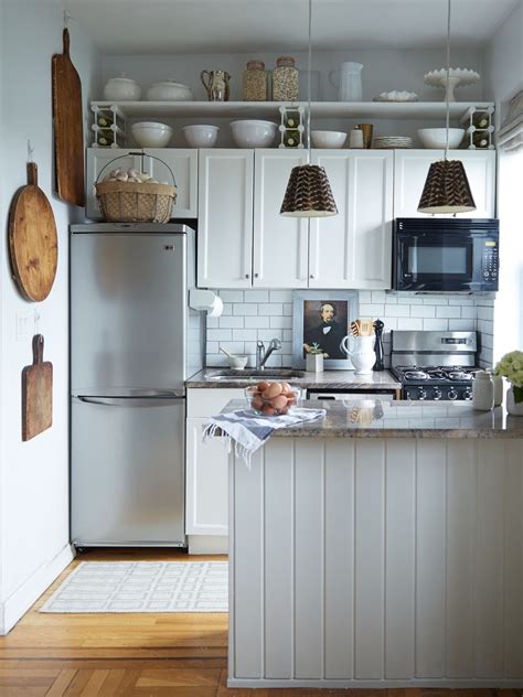 Small Kitchen Design Ideas To Make Your Space Seem Bigger | Tiny house ...