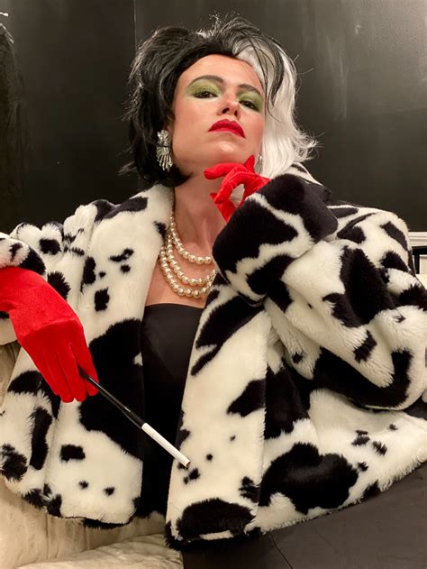 Simple and Budget Friendly DIY Cruella Deville Costume