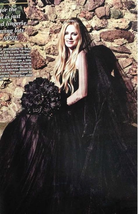 Canadian singer-songwriter Avril Lavigne wore a black wedding dress to ...