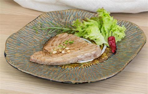 Grilled tuna steak 11851624 Stock Photo at Vecteezy