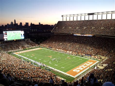 Darrell K Royal–Texas Memorial Stadium – Stadium Base