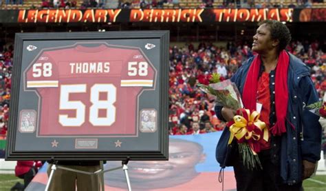 Derrick Thomas to the College Football Hall of Fame