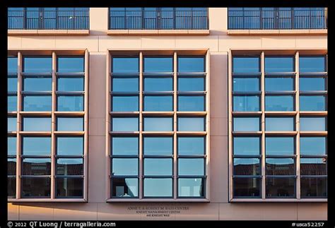 Picture/Photo: Facade detail, Knight Management Center, Stanford ...