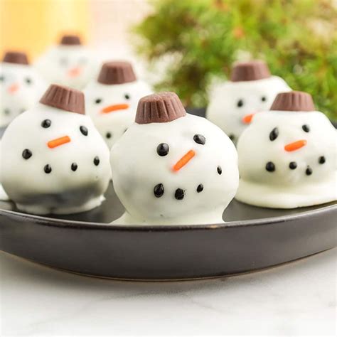 Oreo Snowman Cookies