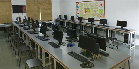 Computer Lab - Nalanda International School