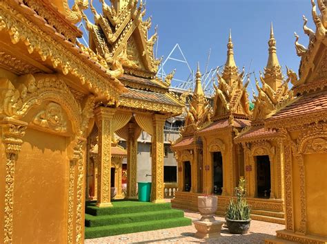 Golden Temple of Phnom Penh: How to Visit Wat Kean Kleang