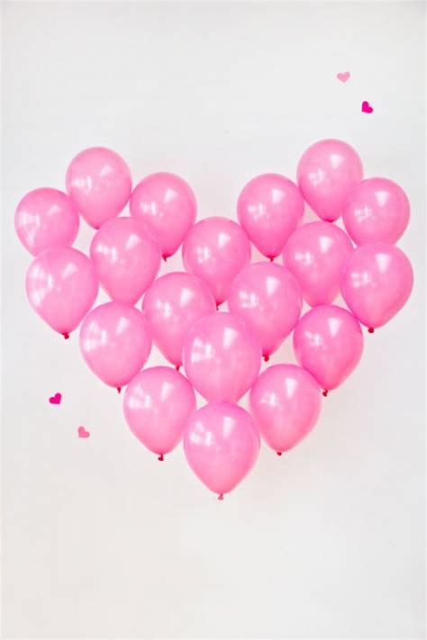 Pretty In Pink DIY Giant Balloon Heart - Weddingomania