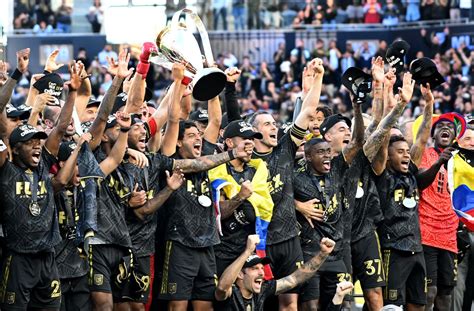 LAFC reloads roster, chases most single-season trophies in MLS - Los ...