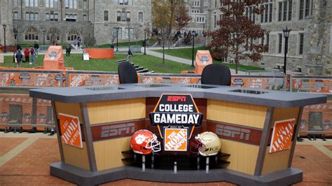 Football Fans Roast Hilarious New College GameDay Intro Music