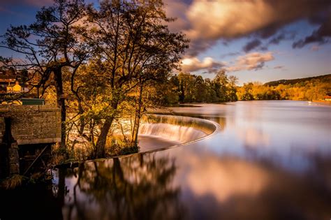 The Stunning Weir Over The River Derwent