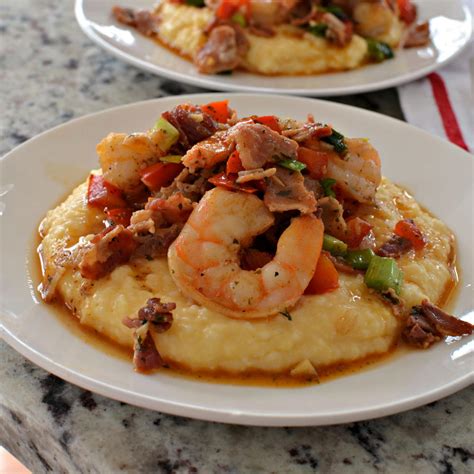 Shrimp and Grits Southern Style | FaveSouthernRecipes.com