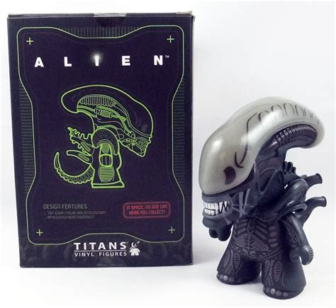 Alien - Titans Merchandise - Alien 4.5" vinyl figure (Wootbox Excl