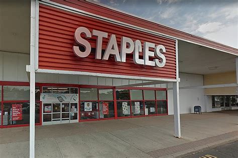 What's Moving in to Staples Location in Lawrence, NJ?