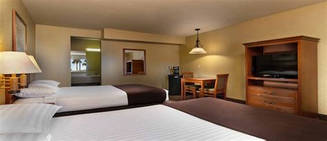 Rooms - Arizona Charlie's Hotel & Casino - Las Vegas, NV