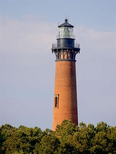 3 Historic Outer Banks Lighthouses You Can Climb and Conquer ...